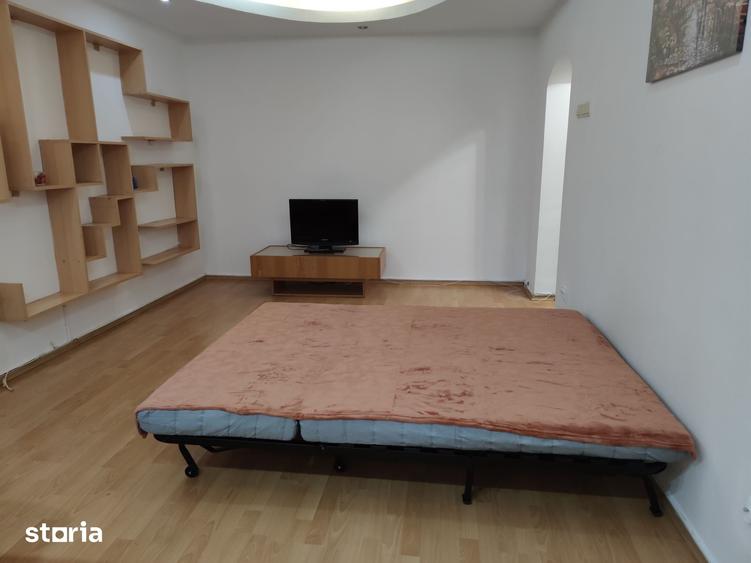 Garsoniera moderna Titan Diham bd. Basarabia bloc mixt 1980 - 7