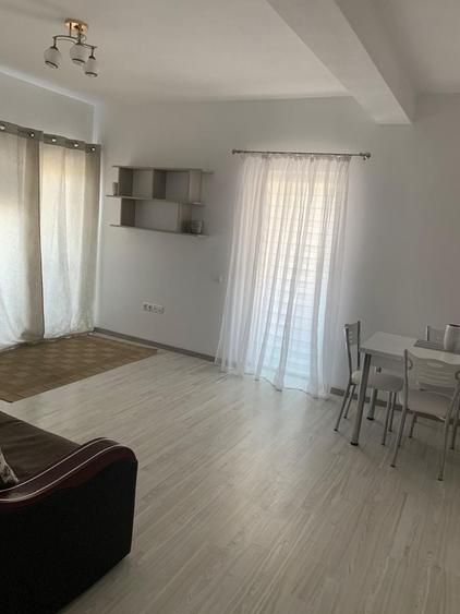 Apartament cu 2 camere decomandat în Tirimia