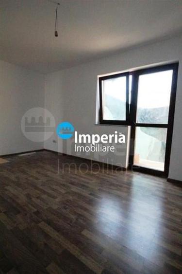 Casă individuală cu 3 camere cu Teren 230 Mp în Balciu