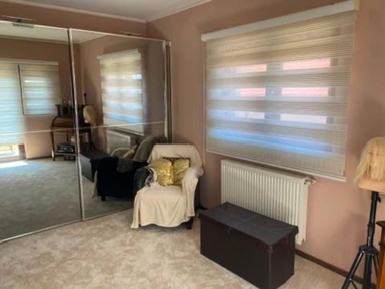 Casă individuală cu 4 camere cu Teren 190 Mp în Central
