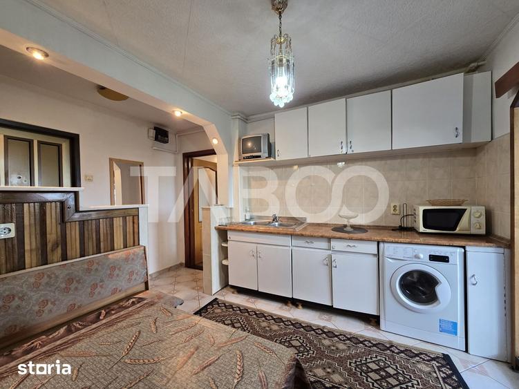 Apartament cu 2 camere decomandat în Vasile Aaron