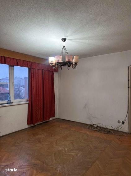 Apartament cu 3 camere în Basarab