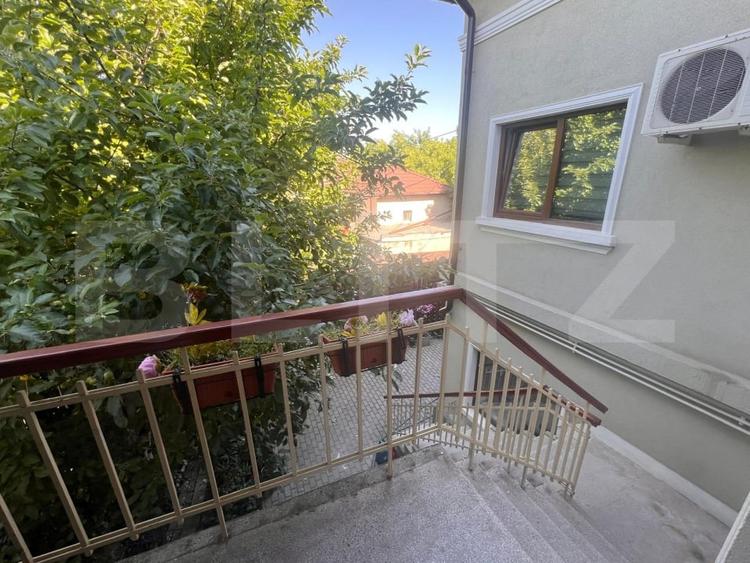 Birou, de 100 mp, în Central