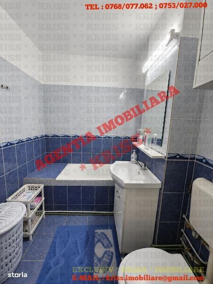 Apartament cu 3 camere decomandat în Bere