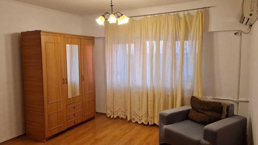 Apartament cu 2 camere decomandat în Exterior Vest