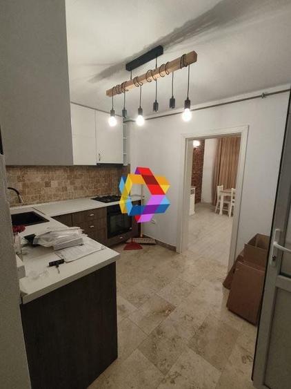 Casă individuală cu 5 camere cu Canalizare în Drumul Poienii