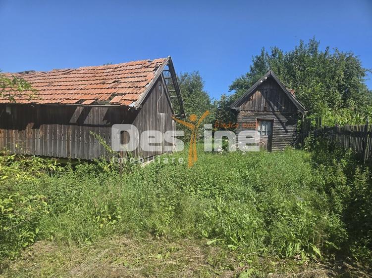 Casă individuală cu 3 camere cu Canalizare în Trăisteni