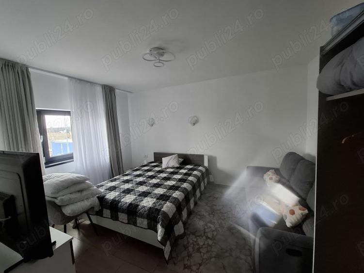 Casă cu 3 camere în Schitu