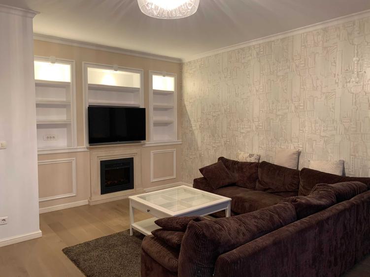 Apartament cu 2 camere decomandat în Exterior Vest