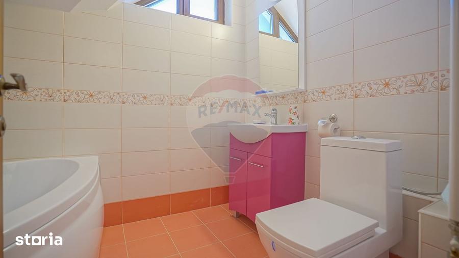 Casă cu 4 camere cu Teren 742 Mp în Dârste