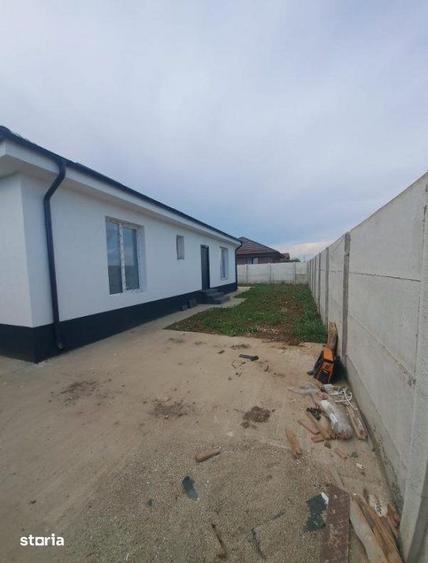 Casă cu 3 camere cu Teren 320 Mp în Central