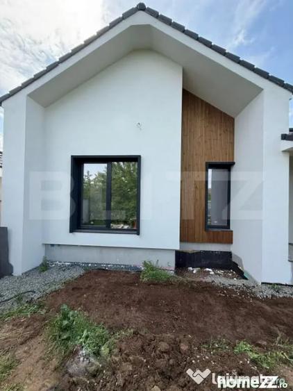 Casă cu 4 camere cu Teren 375 Mp în Cetate