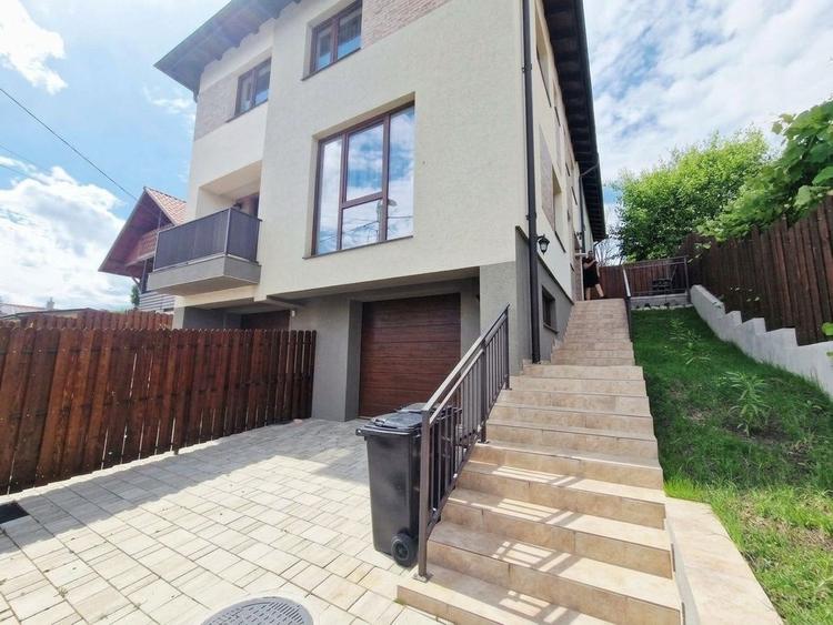 Casă cu 4 camere cu Teren 200 Mp în Dâmbul Rotund