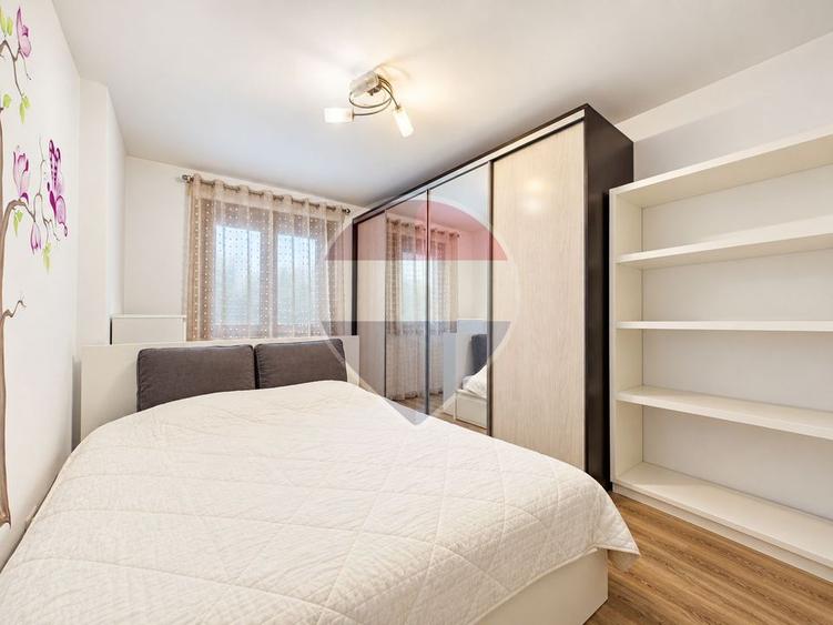 Duplex cu 4 camere cu Teren 108 Mp în Central