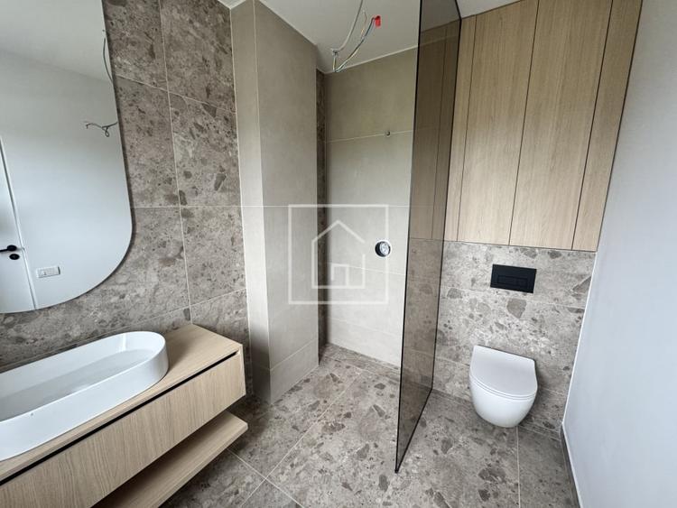 Penthouse cu 3 camere decomandat în Șelimbăr