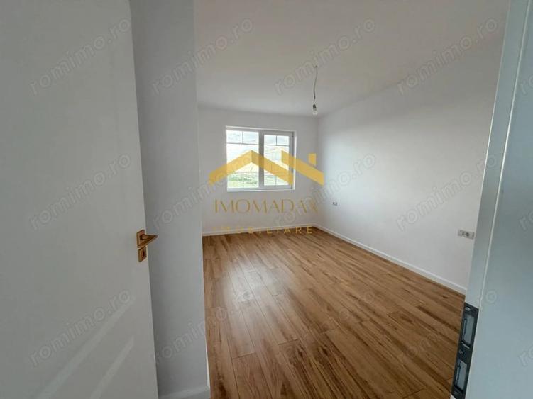Casă cu 4 camere cu Teren 280 Mp în Remetea Mare