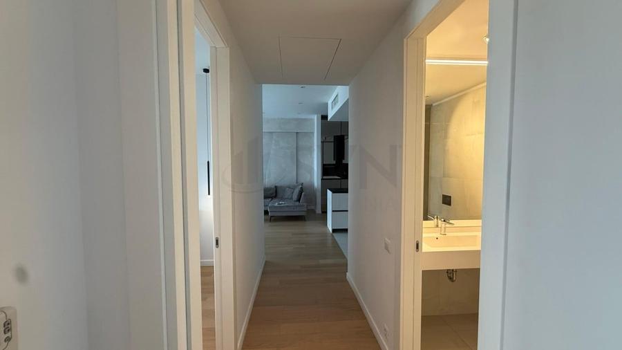 Apartament cu 3 camere semidecomandat, mobilat în Floreasca