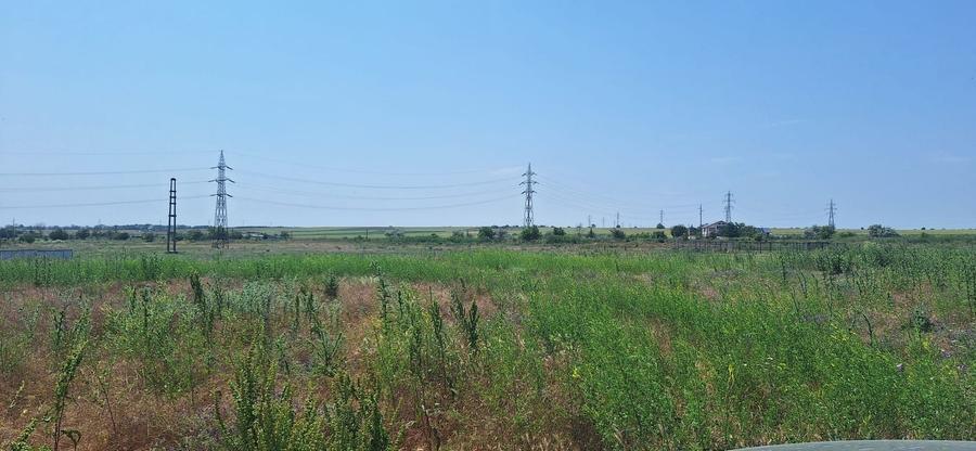 Teren agricol intravilan de 1666 mp, în Periferie