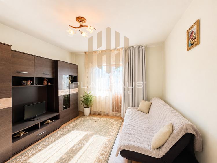 Apartament cu 2 camere decomandat, mobilat în Central