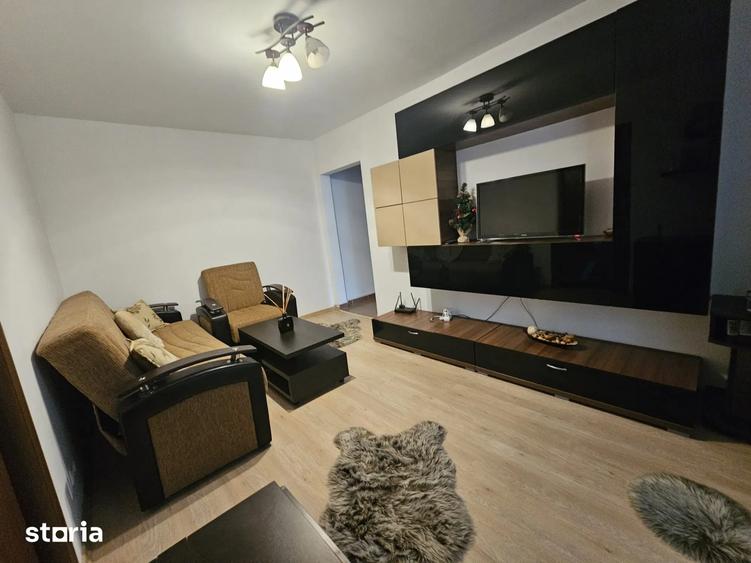 Apartament 3 camere, semidecomandat, 65 mp, aer conditionat, balcon, Inel 2 - 3