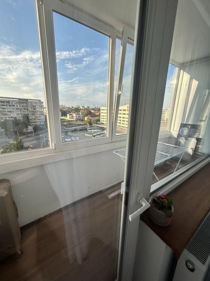 Apartament cu 3 camere decomandat în Popoveni