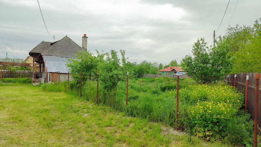 Casă cu 3 camere în Căciulești