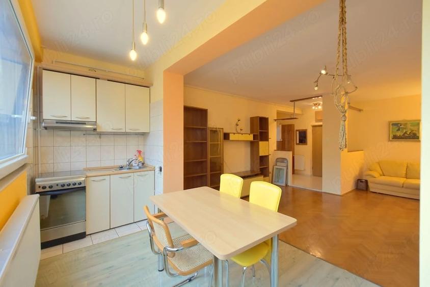 Apartament cu 2 camere decomandat în Neptun