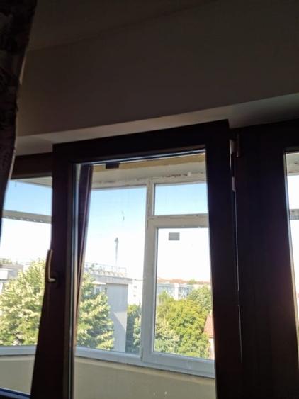Apartament cu 4 camere decomandat, mobilat în Băneasa
