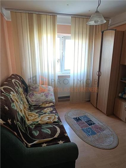 Apartament cu 3 camere decomandat, mobilat în Dorobanți 1
