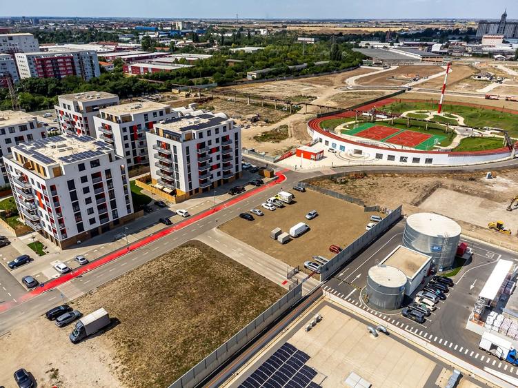 Apartament cu 3 camere decomandat în UTA