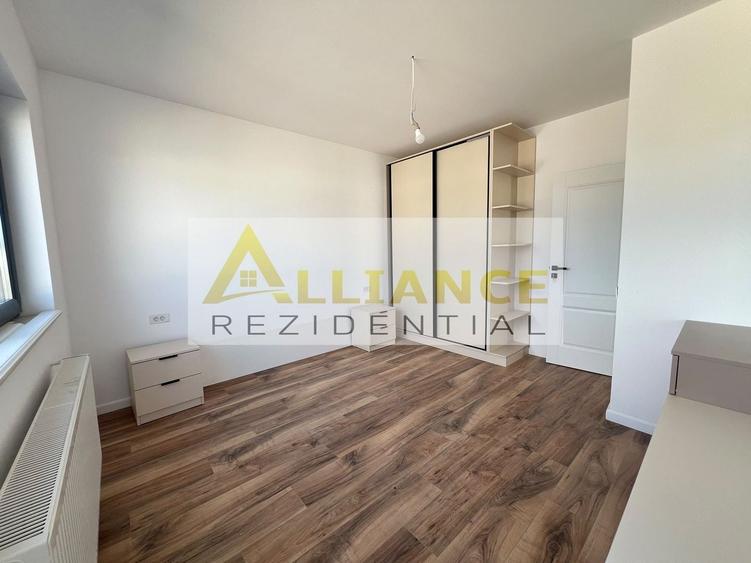 Casă individuală cu 4 camere cu Canalizare în Berceni