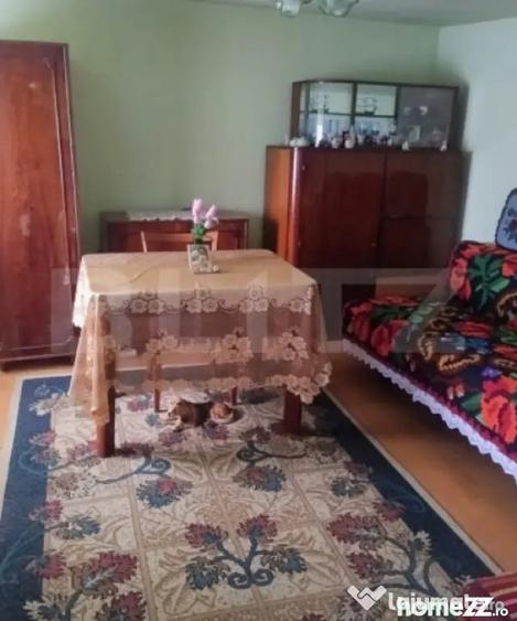 Casă cu 4 camere cu Teren 5450 Mp în Central
