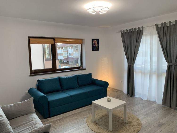 Casă cu 3 camere decomandat în Sânpetru