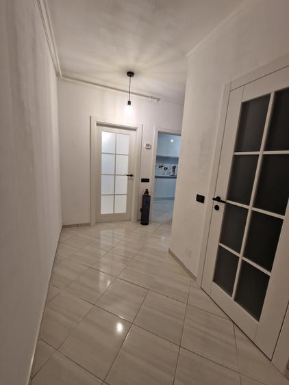 Apartament cu 3 camere decomandat în Grozăvești