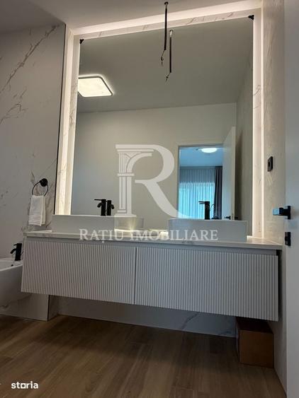 Casă cu 4 camere în Sânmartin