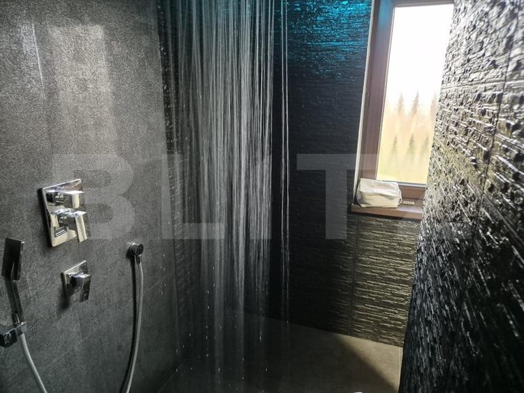 Casă individuală cu 5 camere cu Canalizare în Nord