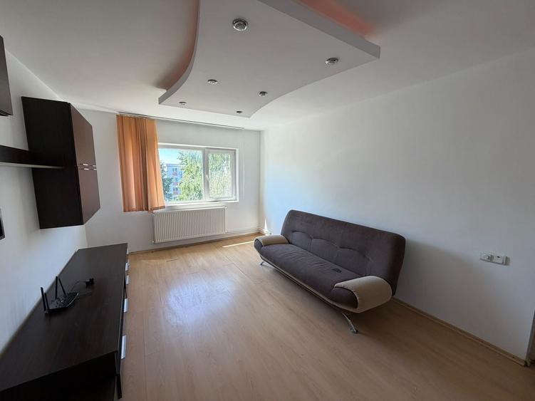 Apartament cu 2 camere decomandat, mobilat în Inel II