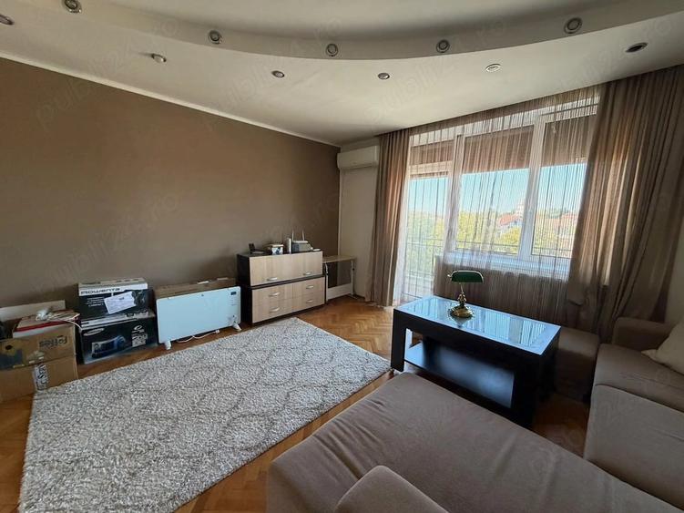 Casă cu Teren 175 Mp în Central