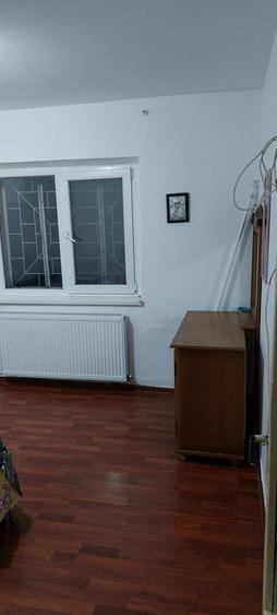 Apartament cu 2 camere decomandat în E3