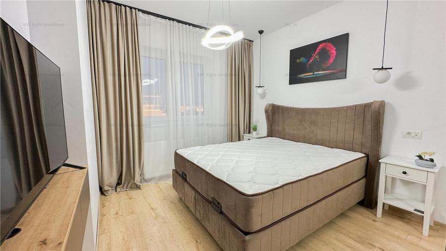 Apartament cu 3 camere decomandat, mobilat în Tractorul