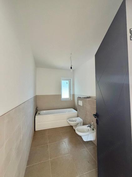 Casă cu 3 camere cu Teren 480 Mp în Sânmihaiu Român