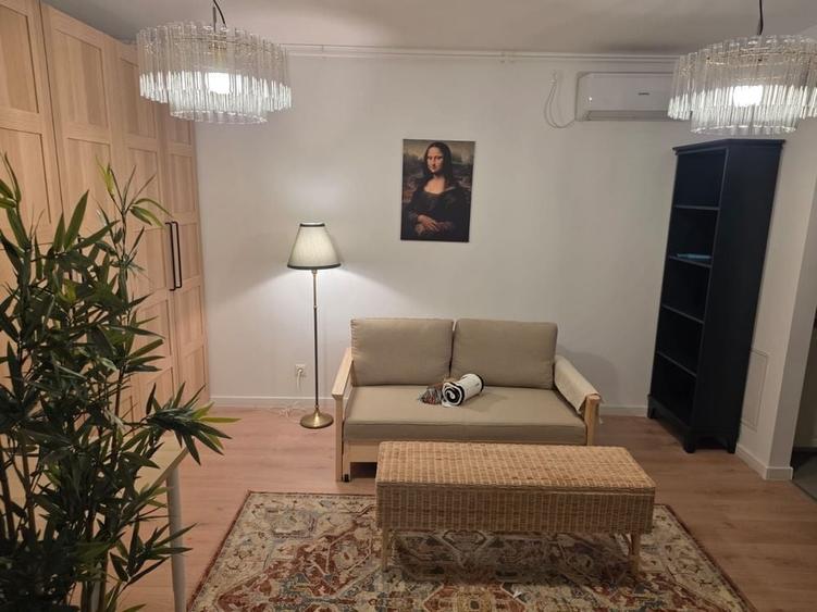 Apartament cu 2 camere decomandat în Theodor Pallady