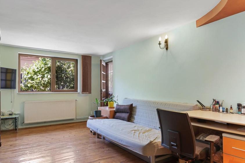 Casă individuală cu 2 camere cu Teren 1246 Mp în Berceni