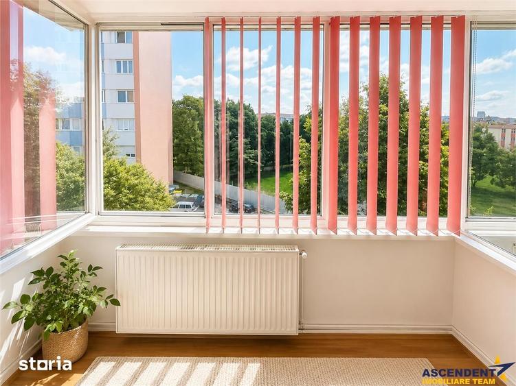 Apartament cu 3 camere decomandat în Libertății