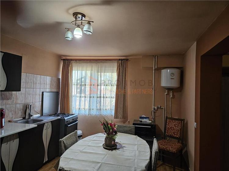 Casă individuală cu 5 camere cu Teren 1100 Mp în Cândești