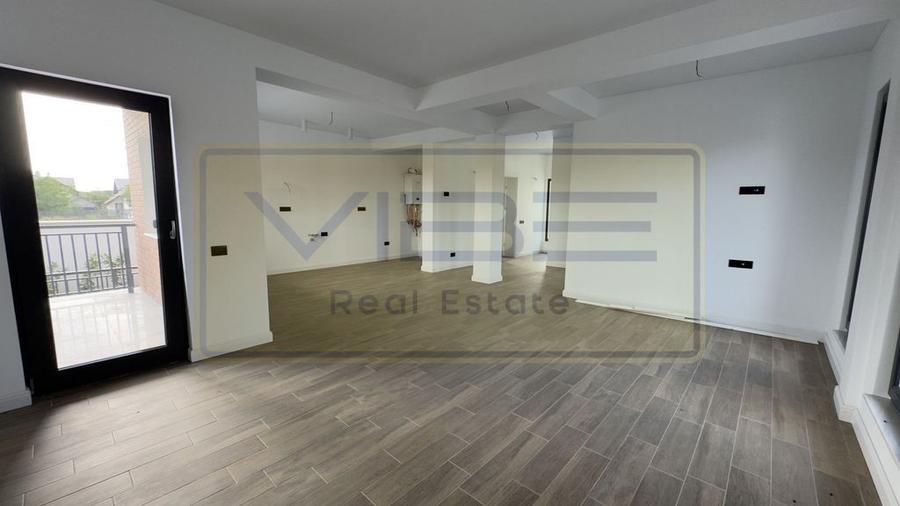 Casă cu 5 camere cu Teren 419 Mp în Miroslava