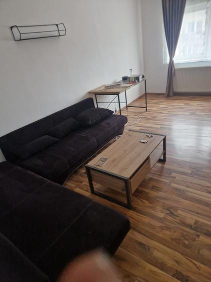 Casă cu 2 camere în Central