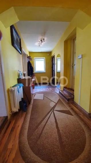 Casă cu 4 camere cu Teren 554 Mp în Central