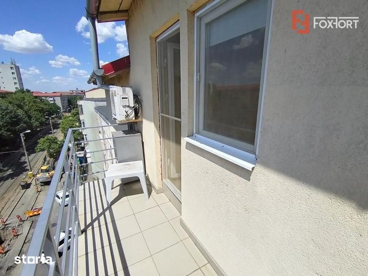 Apartament cu 3 camere decomandat în Fratelia
