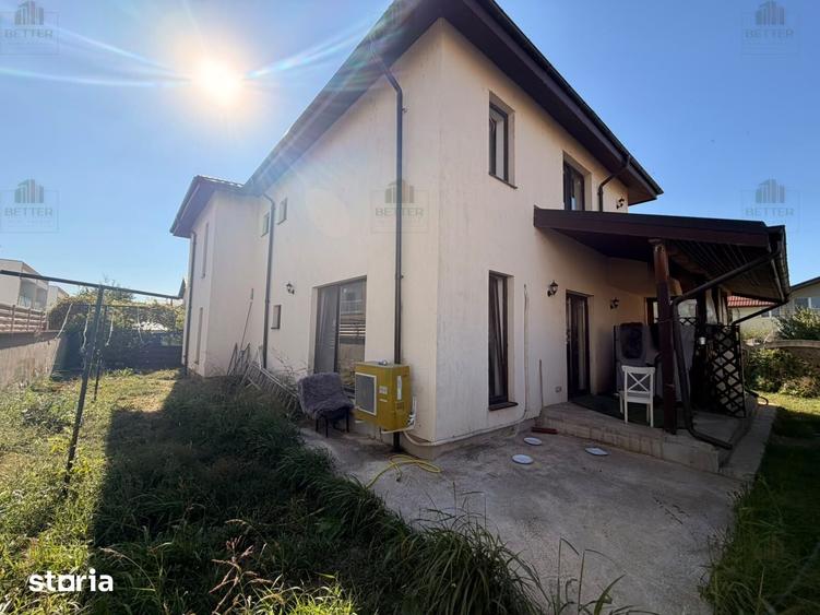 Casă cu 5 camere cu Teren 436 Mp în Berceni